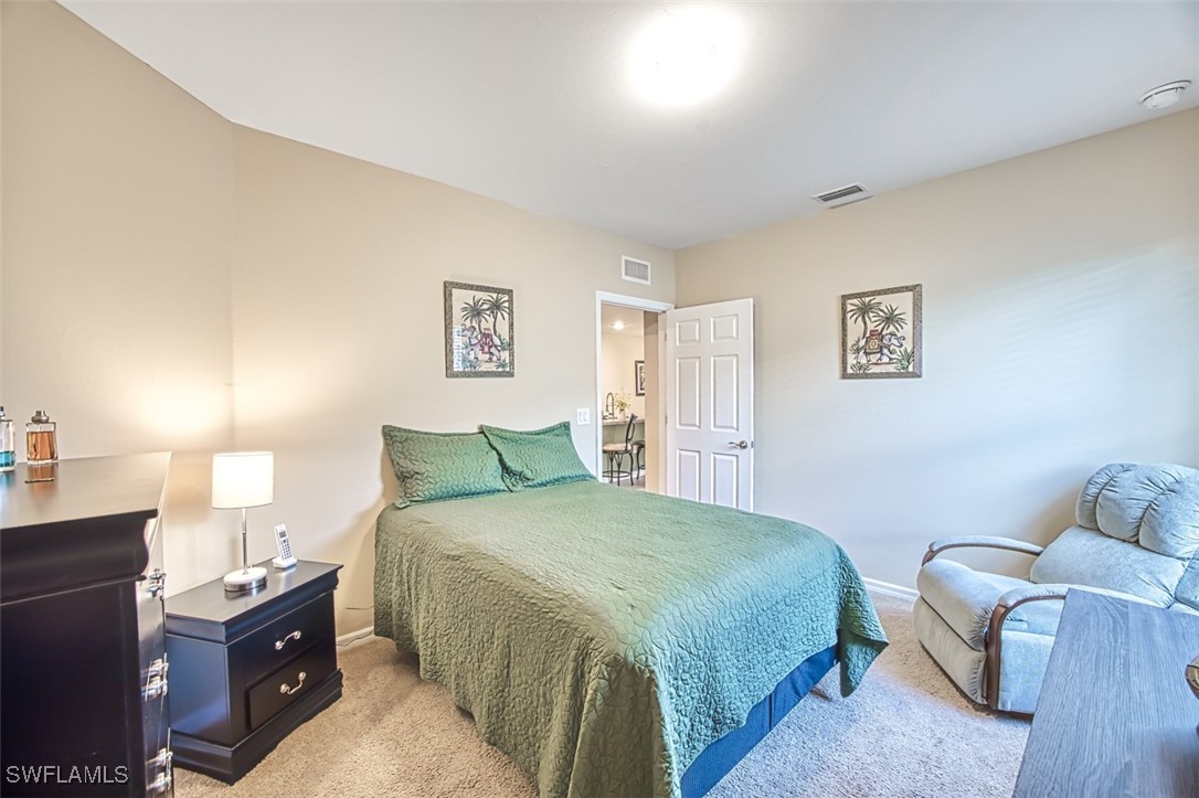 10673 Crossback Ln Property Photo 22
