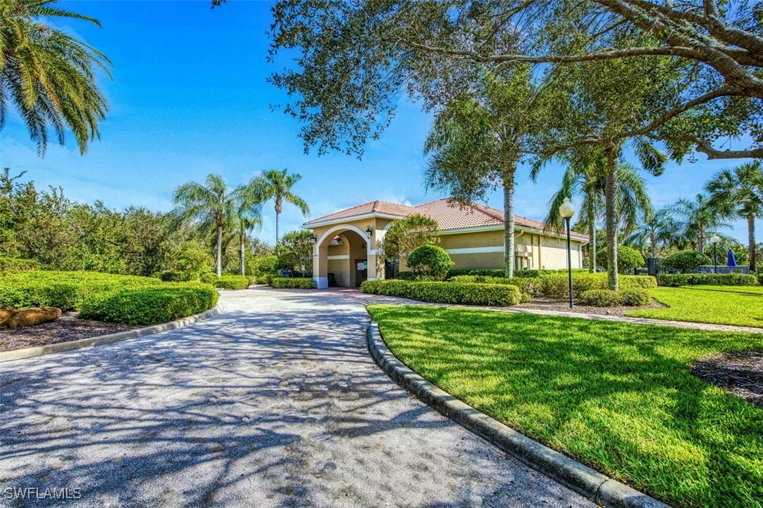 10673 Crossback Ln Property Photo 37