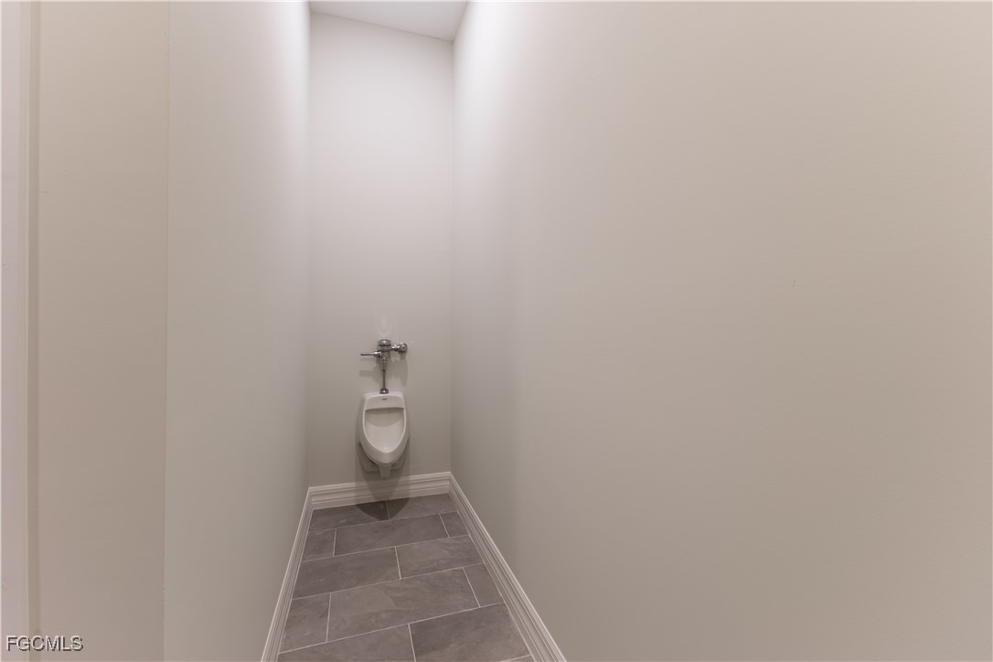 8359 Stringfellow Rd Property Photo 18