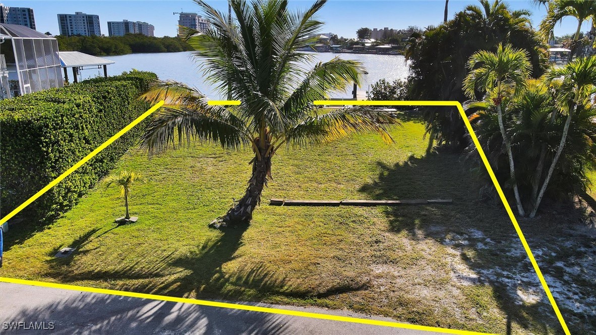 22491 Buccaneer Lagoon St Property Photo 3