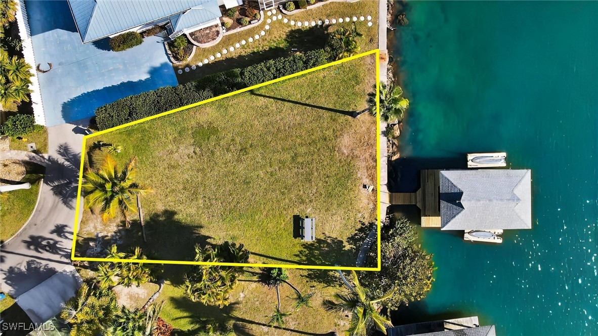 22491 Buccaneer Lagoon St Property Photo 6