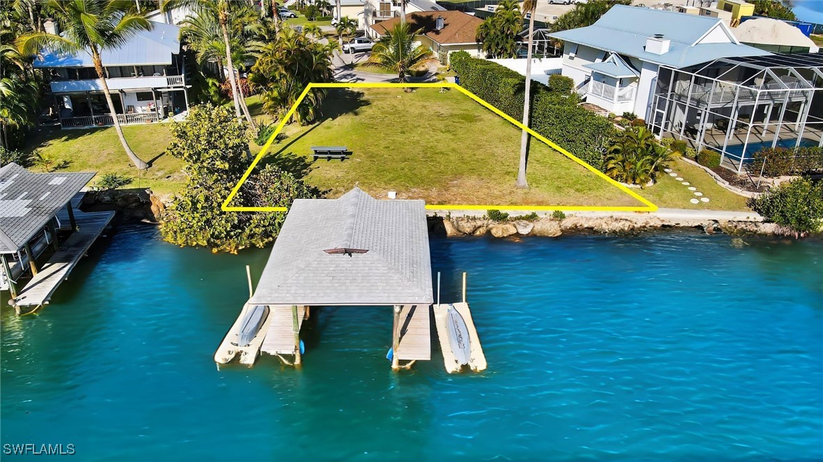 22491 Buccaneer Lagoon St Property Photo 10