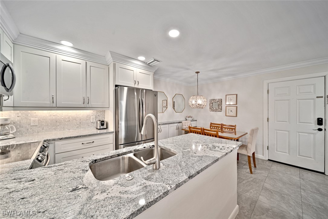 845 E Gulf Dr 822 Property Photo 10