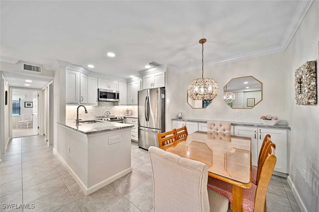 845 E Gulf Dr 822 Property Photo 11
