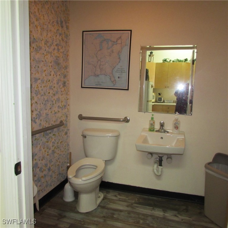 9848 Stringfellow Rd Property Photo 15
