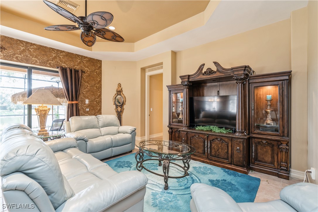 1411 Serrano Cir Property Photo 20