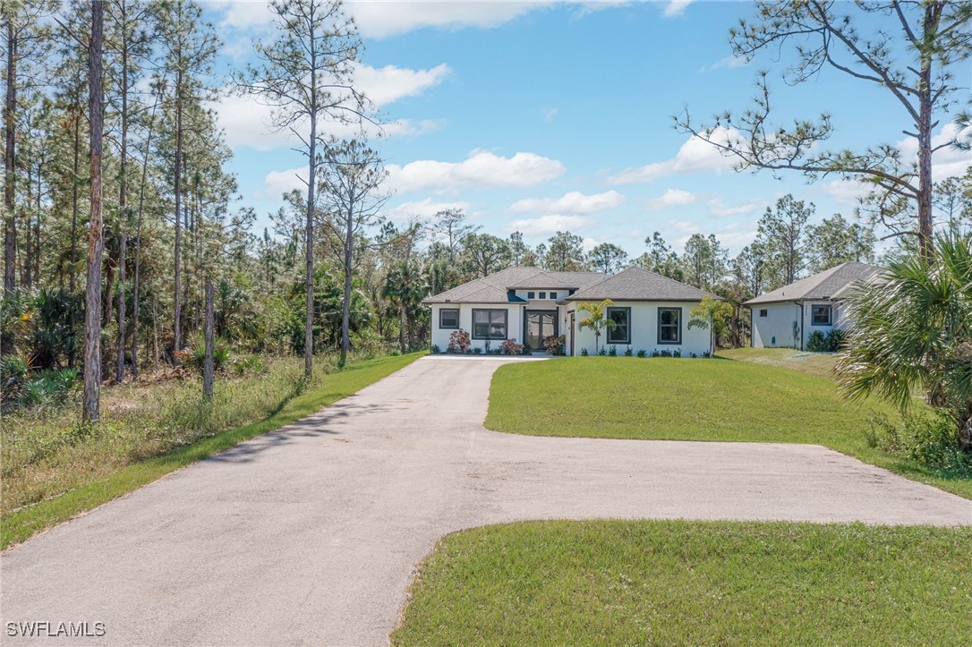 2844 37th Ave Ne Property Photo 2