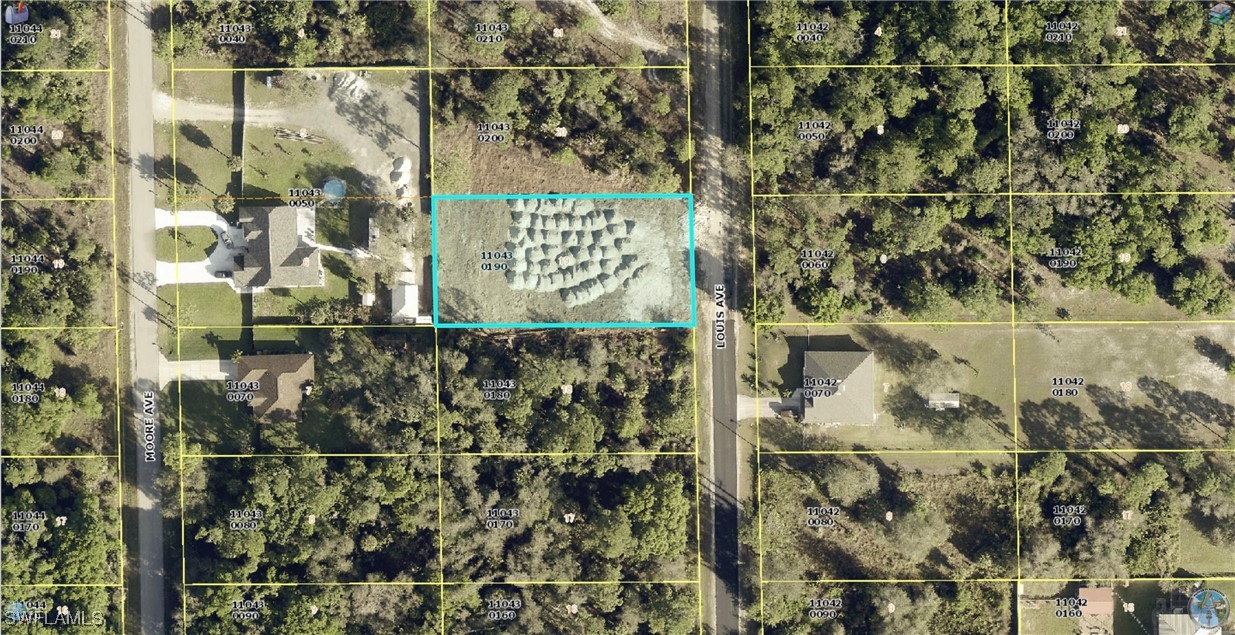 713 Louis AVE Property Photo 1