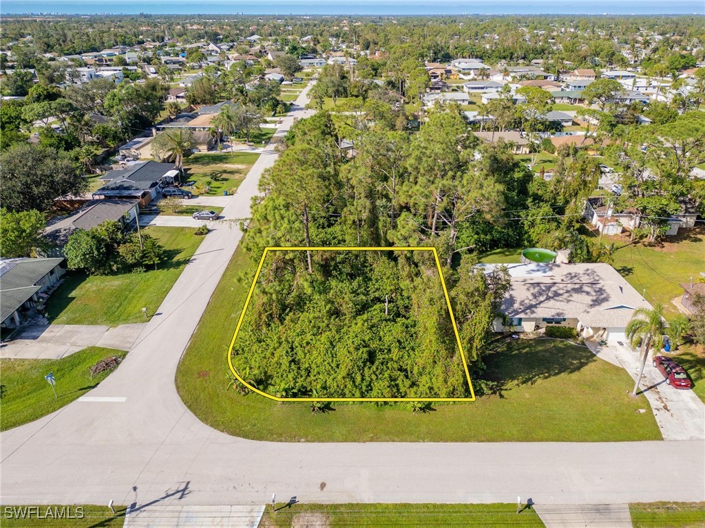 19048 Tangerine Rd Property Photo 1