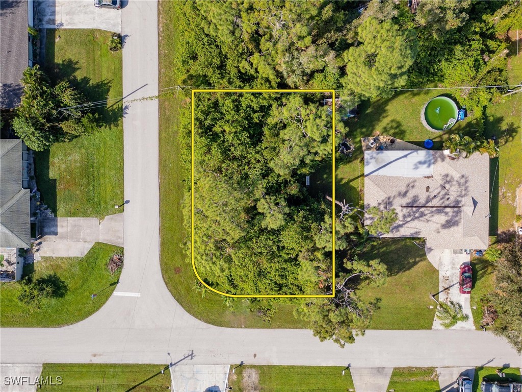 19048 Tangerine Rd Property Photo 2