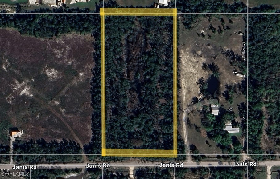 3351 Janis Rd Property Photo 5