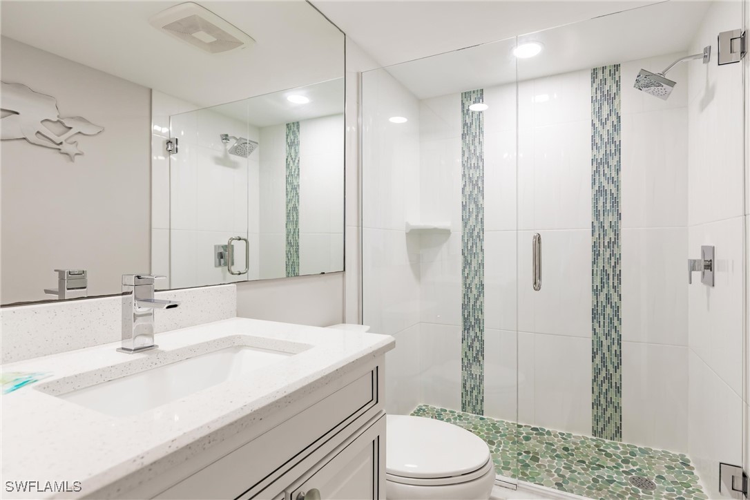 17170 Harbour Point Dr 437 Property Photo 27
