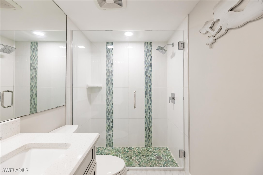17170 Harbour Point Dr 437 Property Photo 29