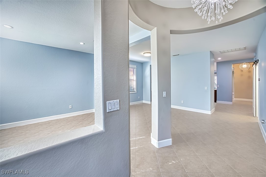 12129 Country Day Cir Property Photo 7
