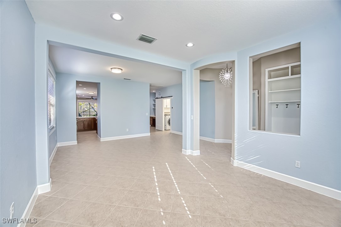 12129 Country Day Cir Property Photo 8