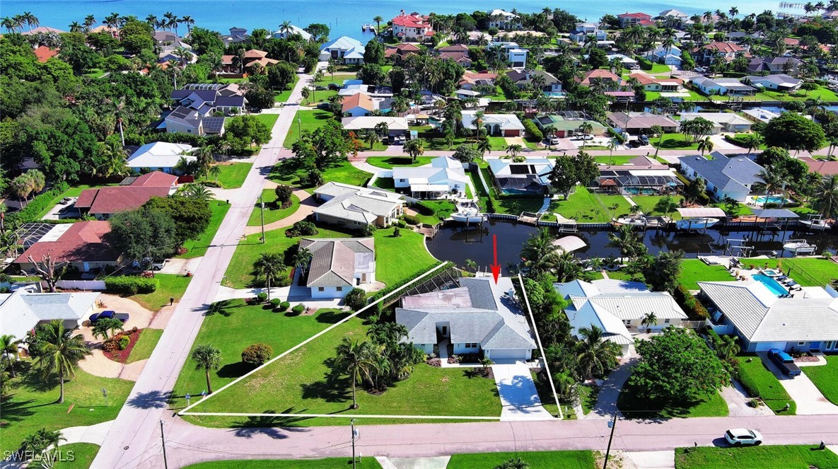 381 Norwood Ct Property Photo 5