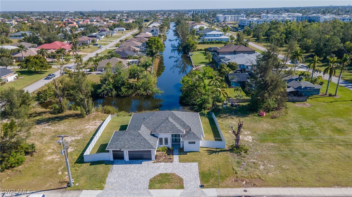2219 Surfside Blvd Property Photo 1