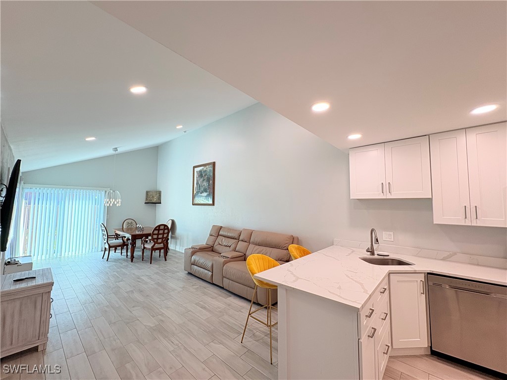 6342 Royal Woods Dr Property Photo 1