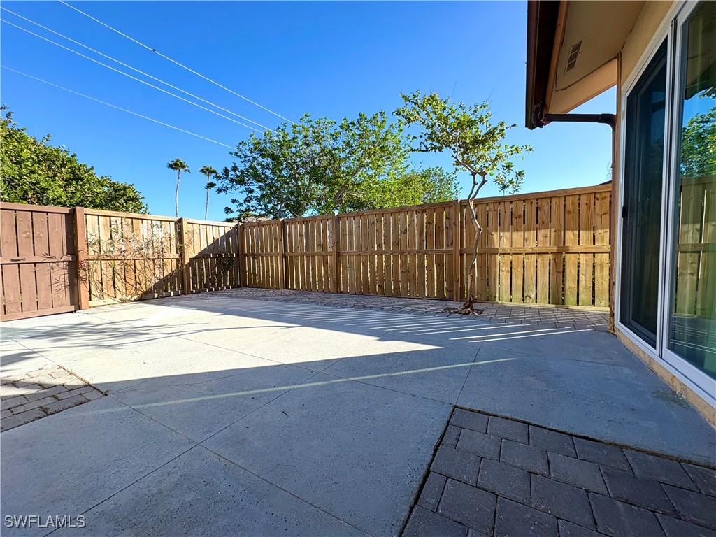 6342 Royal Woods Dr Property Photo 4