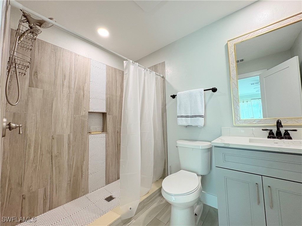 6342 Royal Woods Dr Property Photo 9