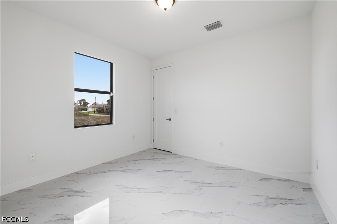 1436 Graham Cir Property Photo 17