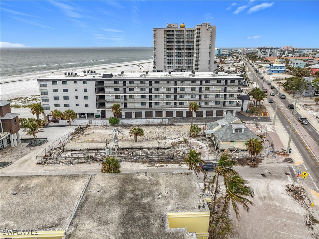 2100 Estero Blvd Property Photo 13