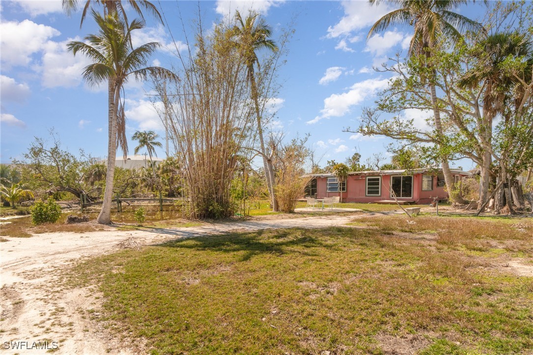 1215 Periwinkle Way Property Photo 8