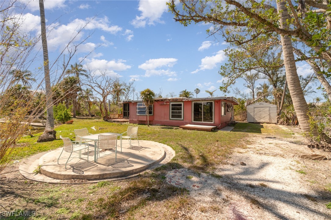 1215 Periwinkle Way Property Photo 18