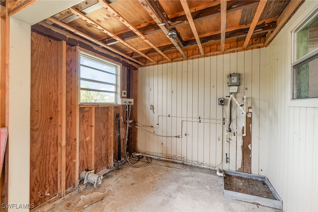 1215 Periwinkle Way Property Photo 33