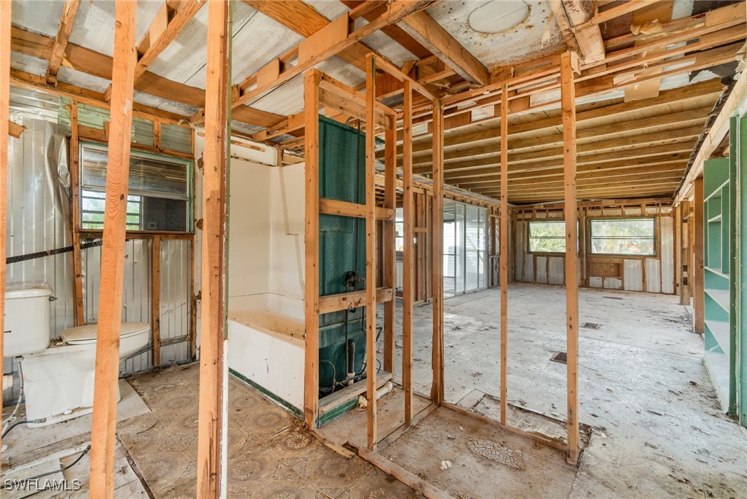 1215 Periwinkle Way Property Photo 35