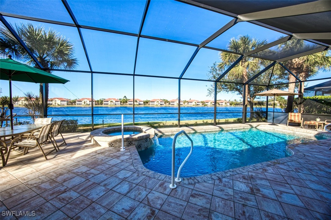 11063 Sea Tropic Ln Property Photo 2