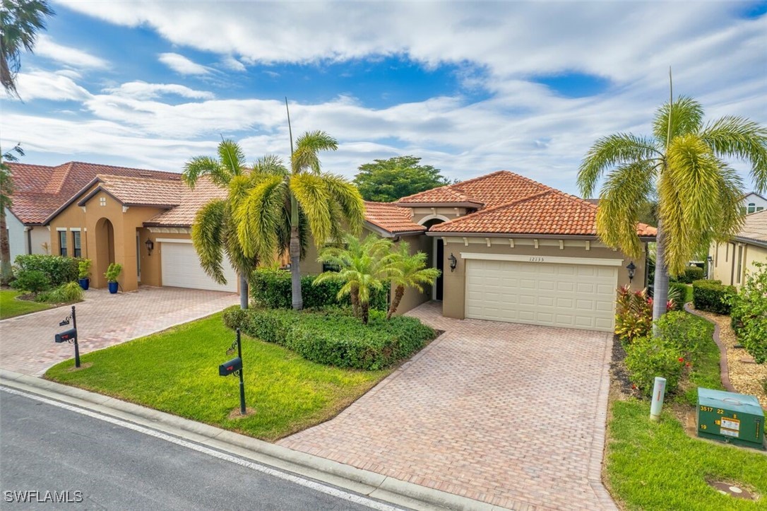 12135 Country Day Cir Property Photo 5