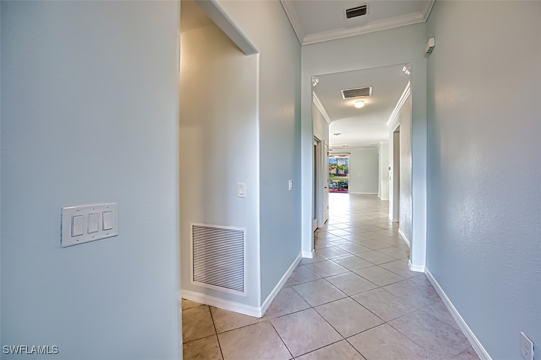 12135 Country Day Cir Property Photo 7