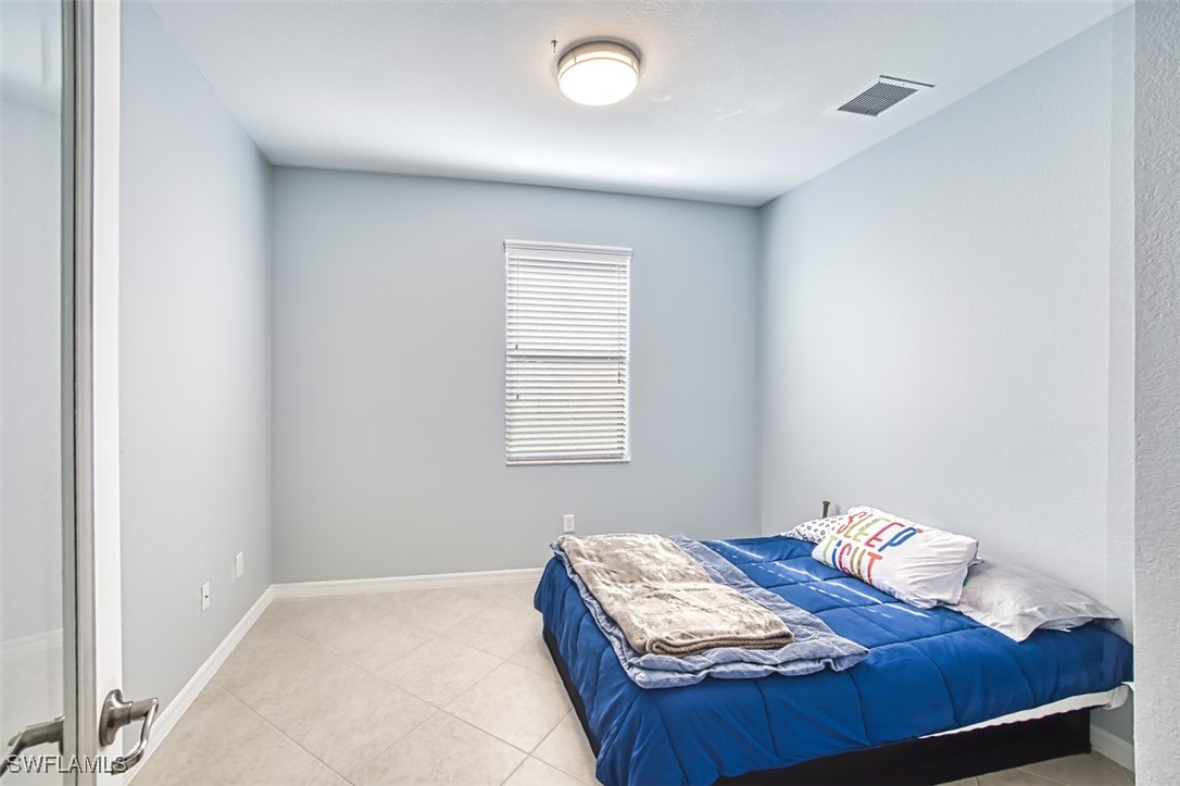 12135 Country Day Cir Property Photo 9