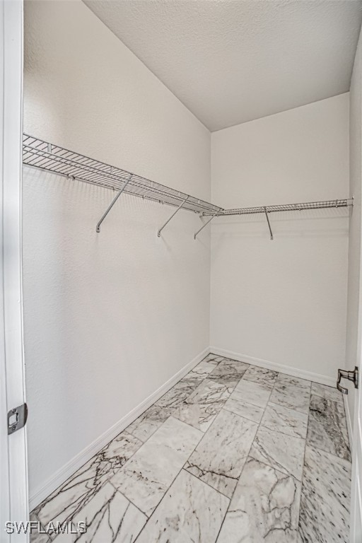 12135 Country Day Cir Property Photo 21
