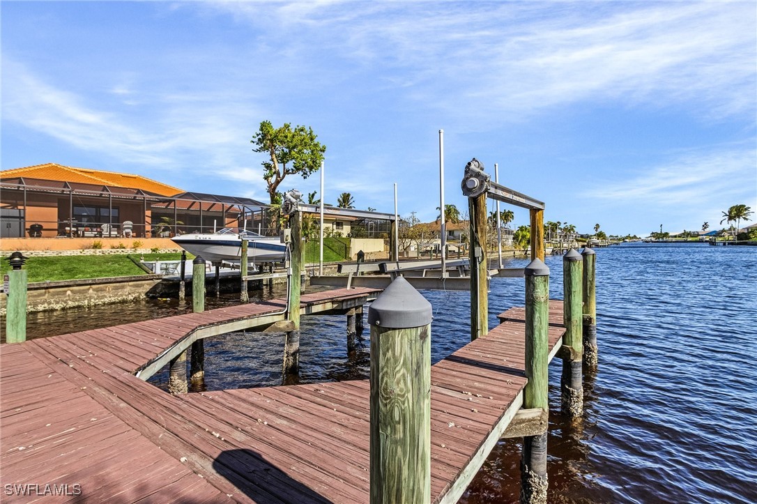 2807 Country Club Blvd Property Photo 1