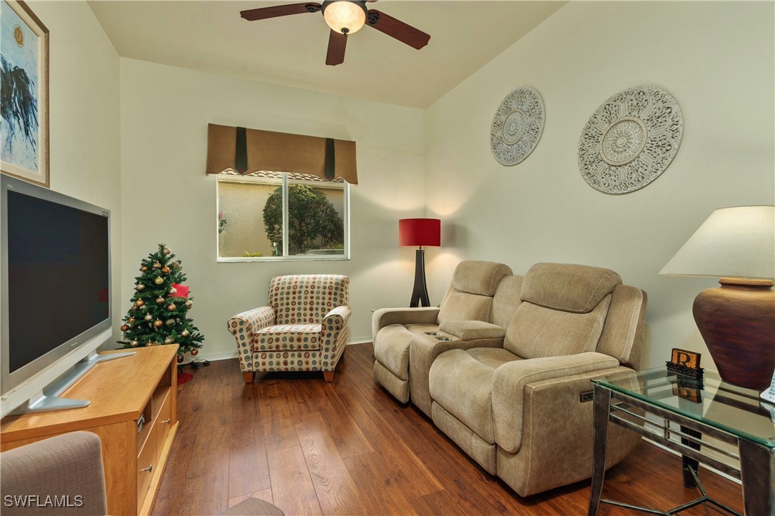 9055 Prosperity Way Property Photo 8