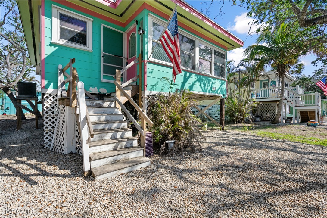 5731 Lauder St Property Photo 6