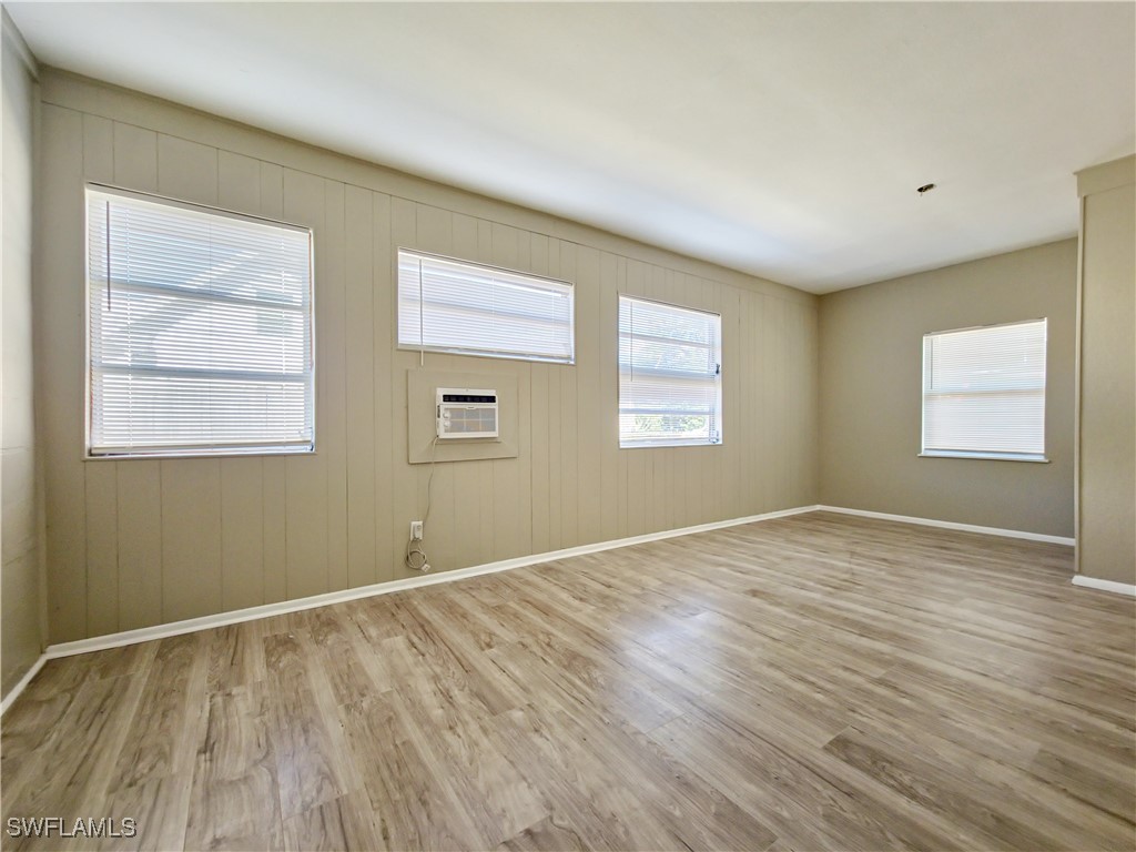 3488 Roberts St Property Photo 5
