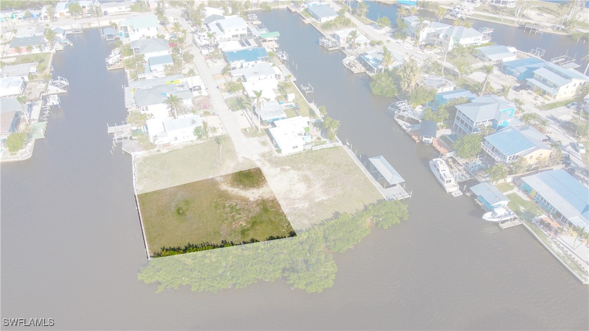 2638 Second St Property Photo 6