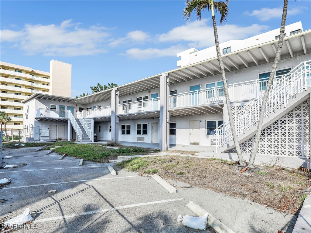 10540 Gulfshore Dr Property Photo 7
