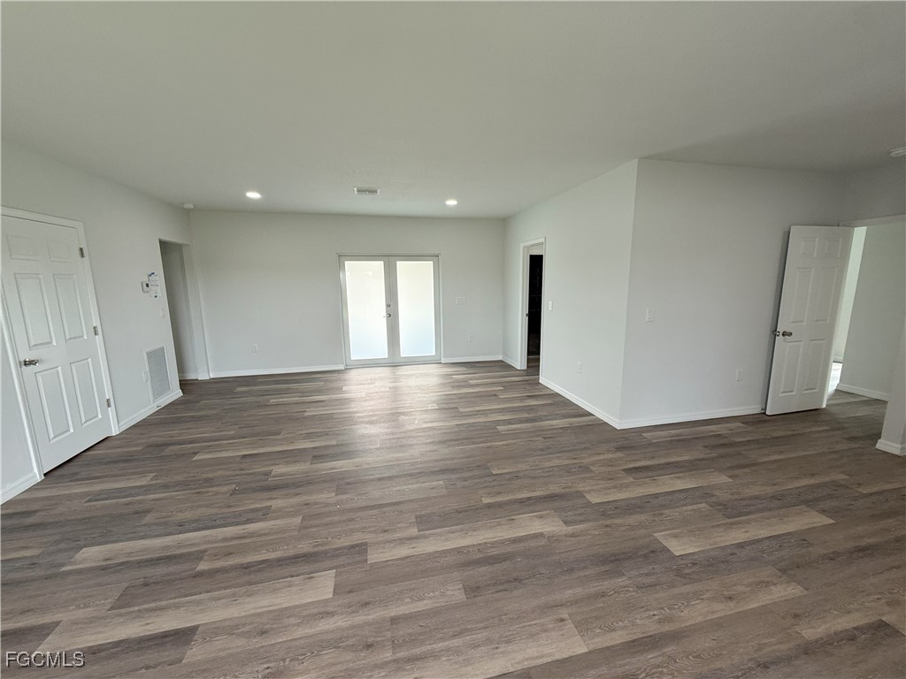 127 Ocean Park Dr Property Photo 5