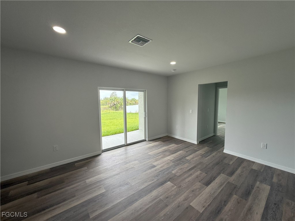 127 Ocean Park Dr Property Photo 12