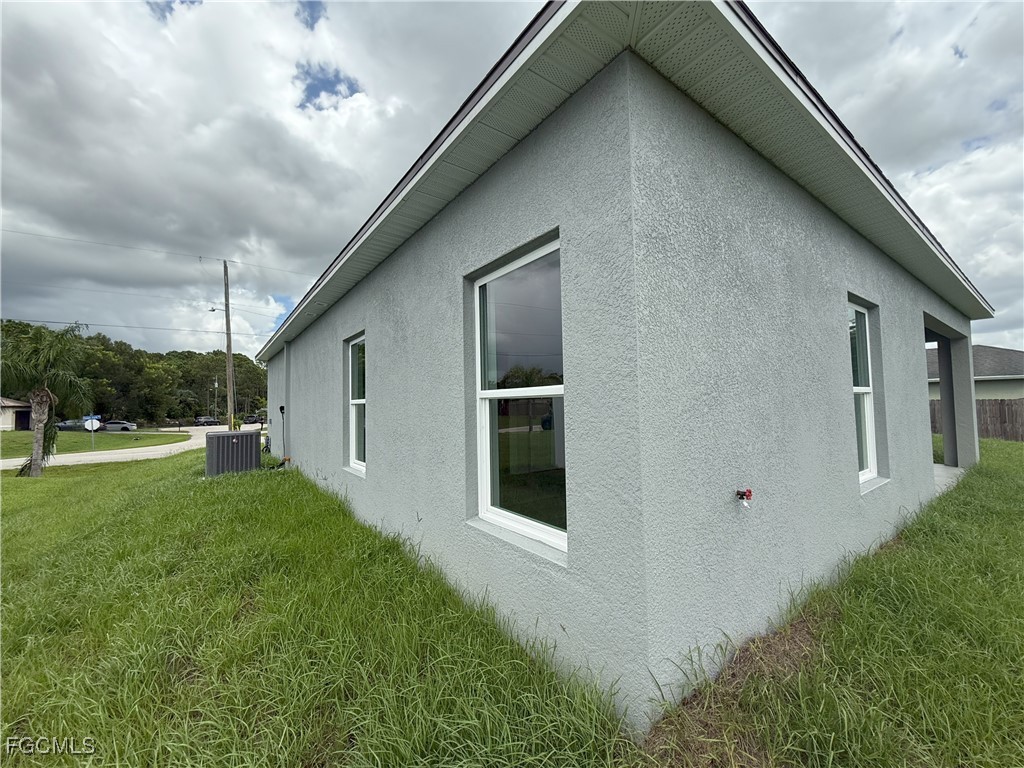 127 Ocean Park Dr Property Photo 32