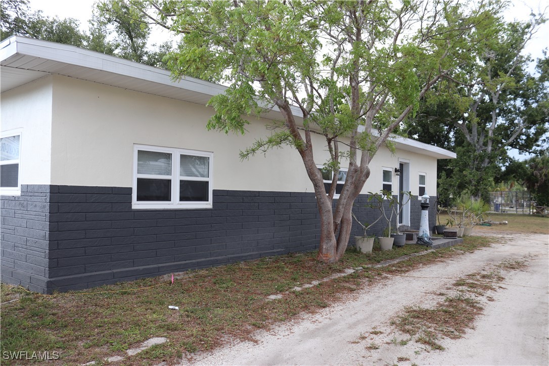 225001832 Property Photo 1