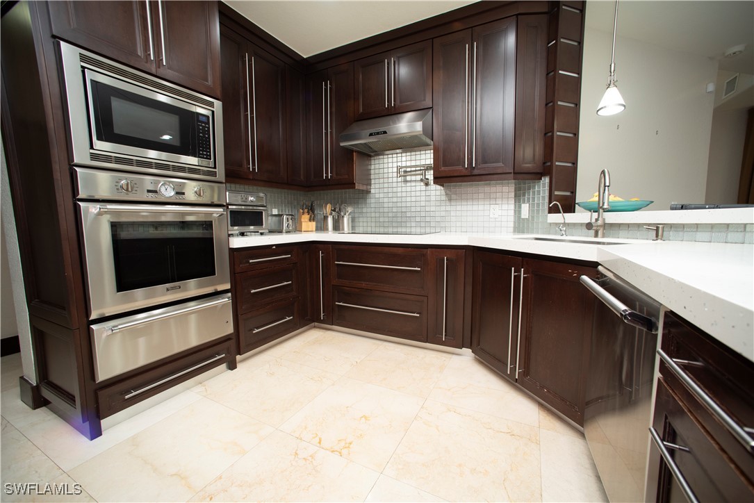 11460 Nw 82 Ter Property Photo 24