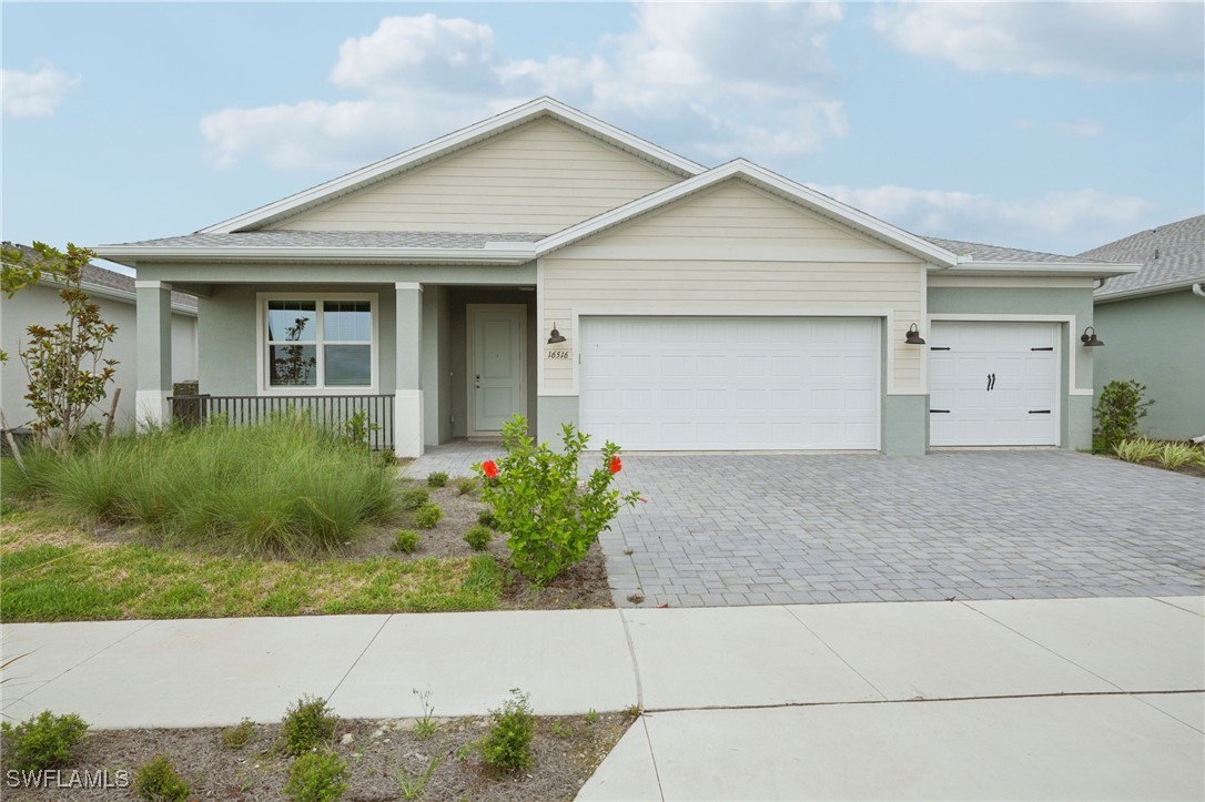 16516 Seven Lakes Ave Property Photo 1