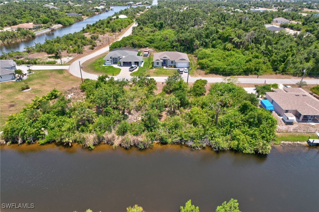 10080 Cocoa Beach St Property Photo 3
