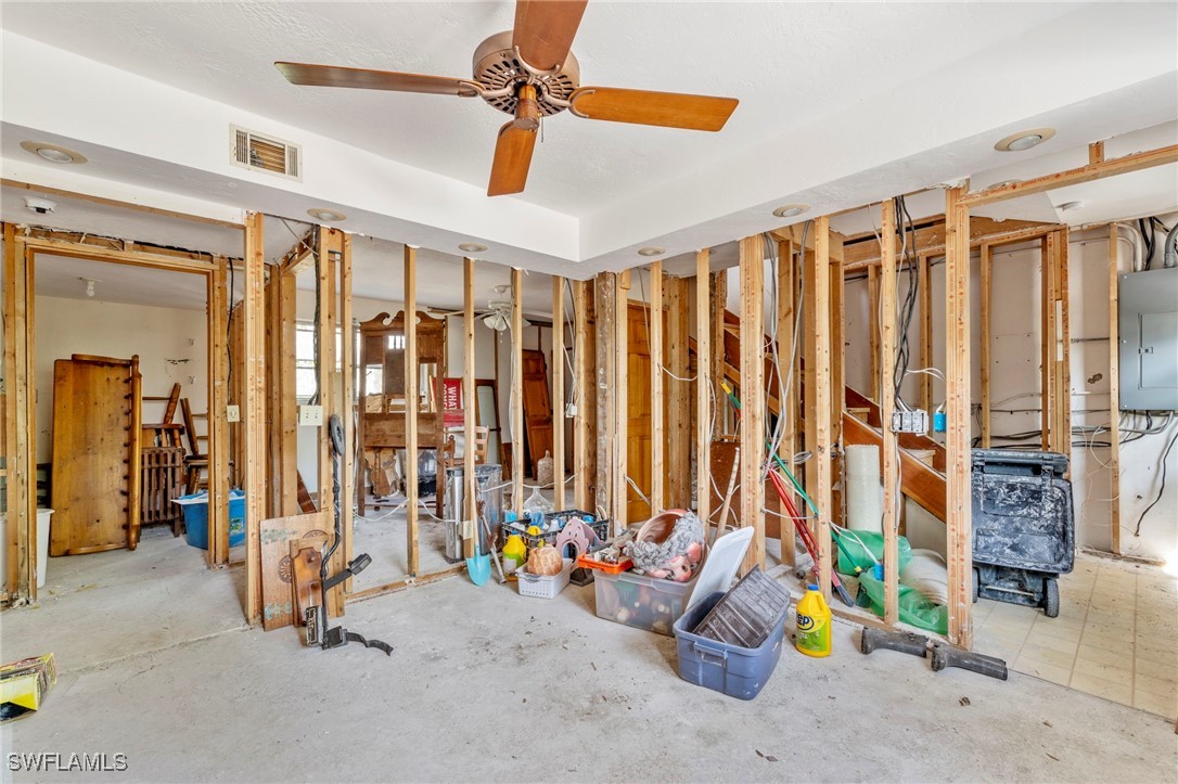 1446 & 1444 Periwinkle Way Property Photo 15