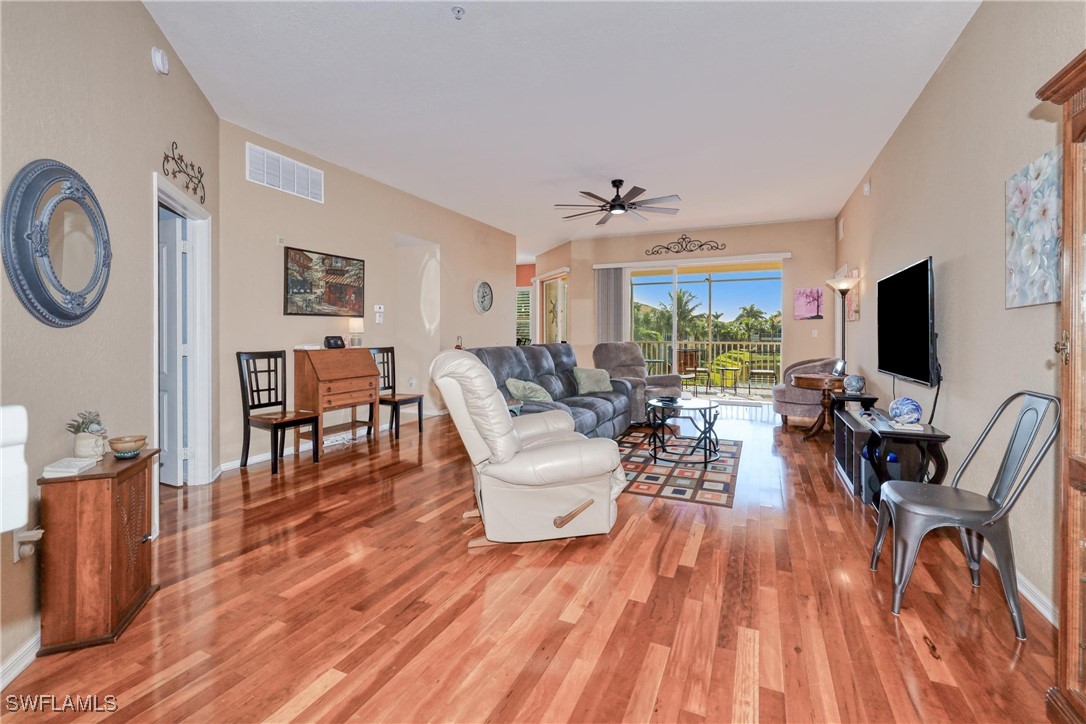 9225 Belleza Way 203 Property Photo 4